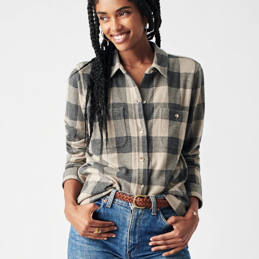 Faherty Legend sweater shirt tan charcoal M